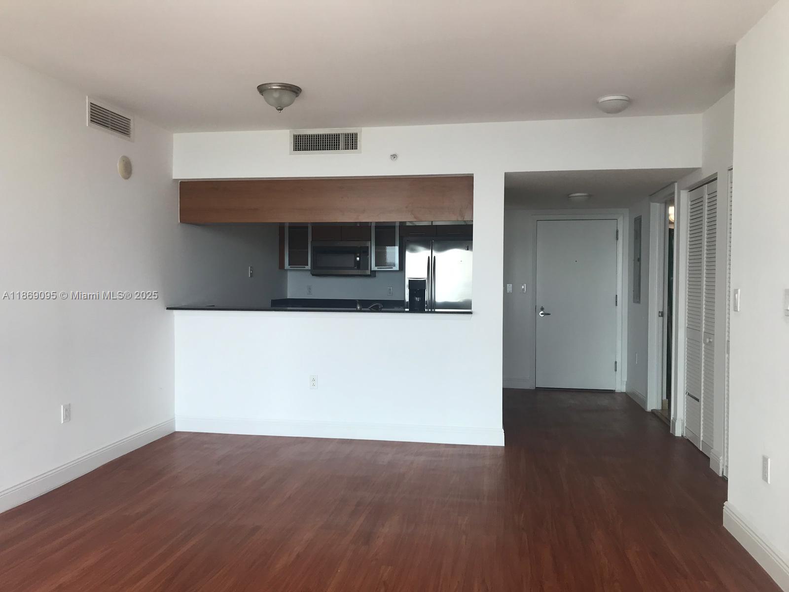 1800 CLUB CONDO - Residential