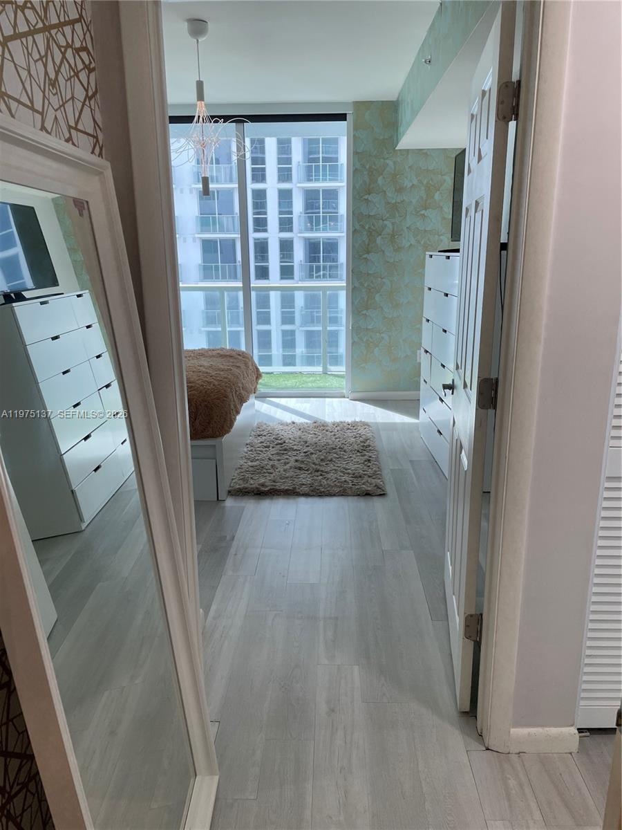 VIZCAYNE SOUTH CONDO - Residential Lease