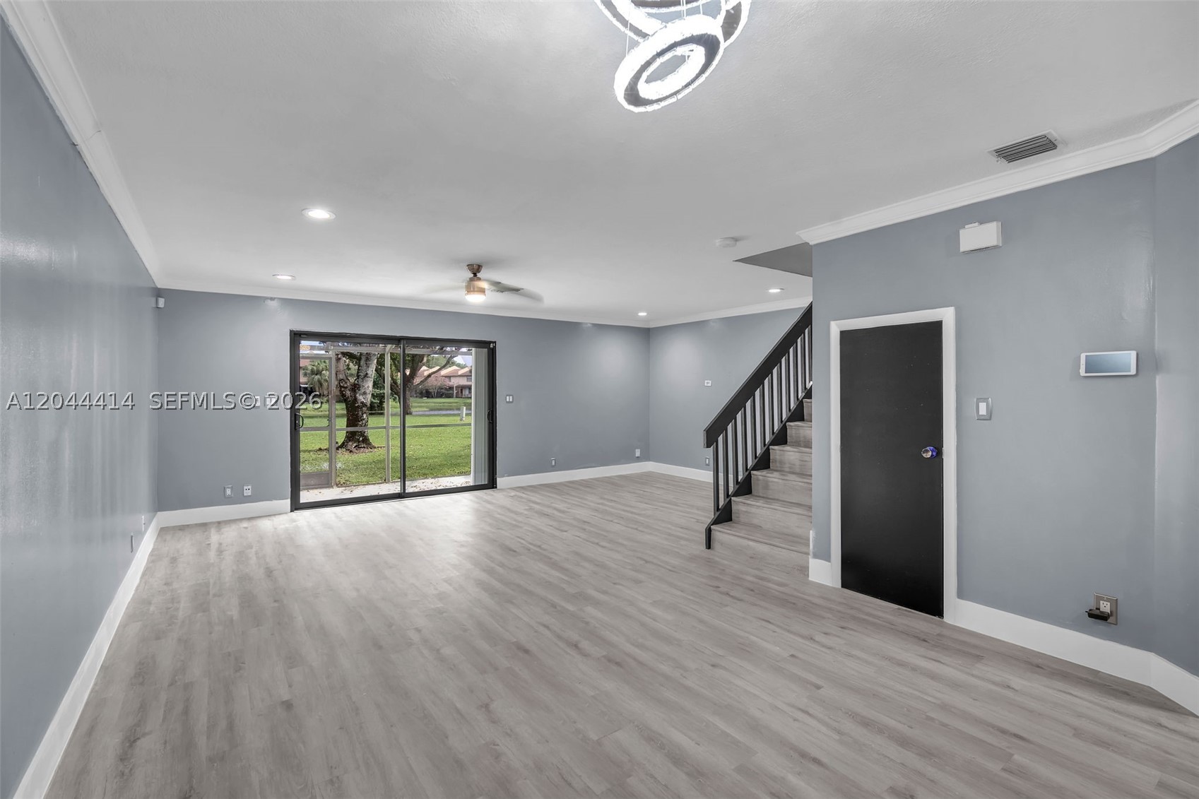 THE HAMPTONS - Residential