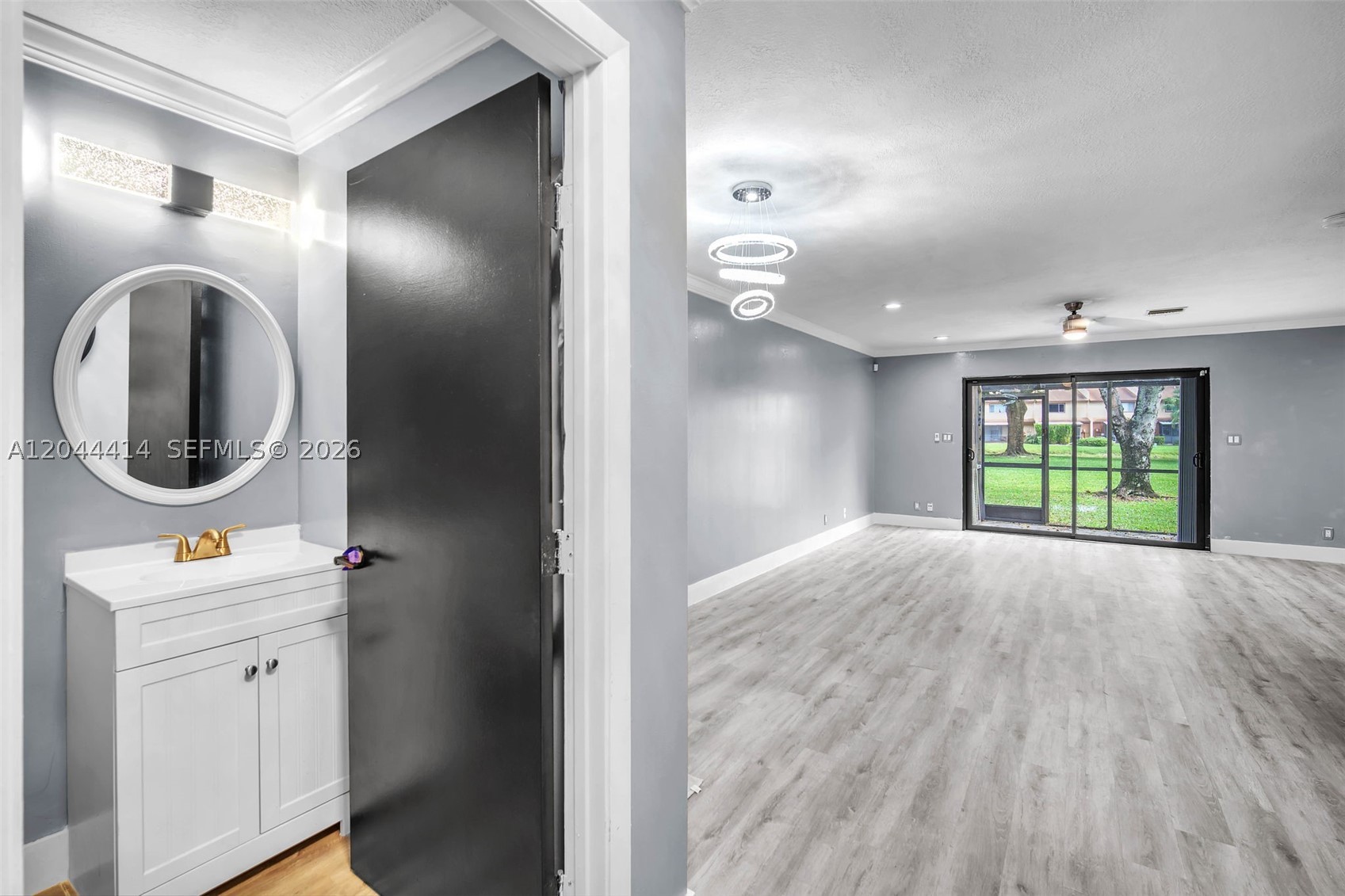 THE HAMPTONS - Residential