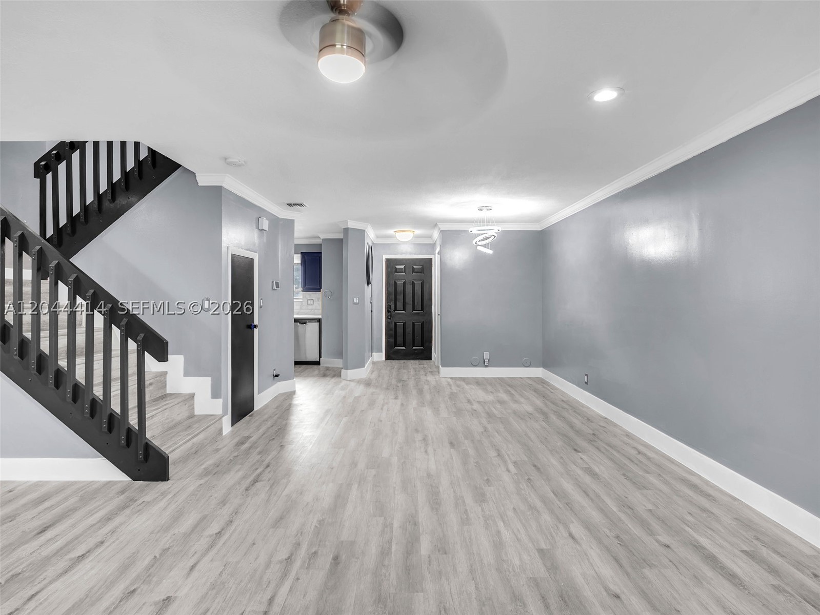 THE HAMPTONS - Residential