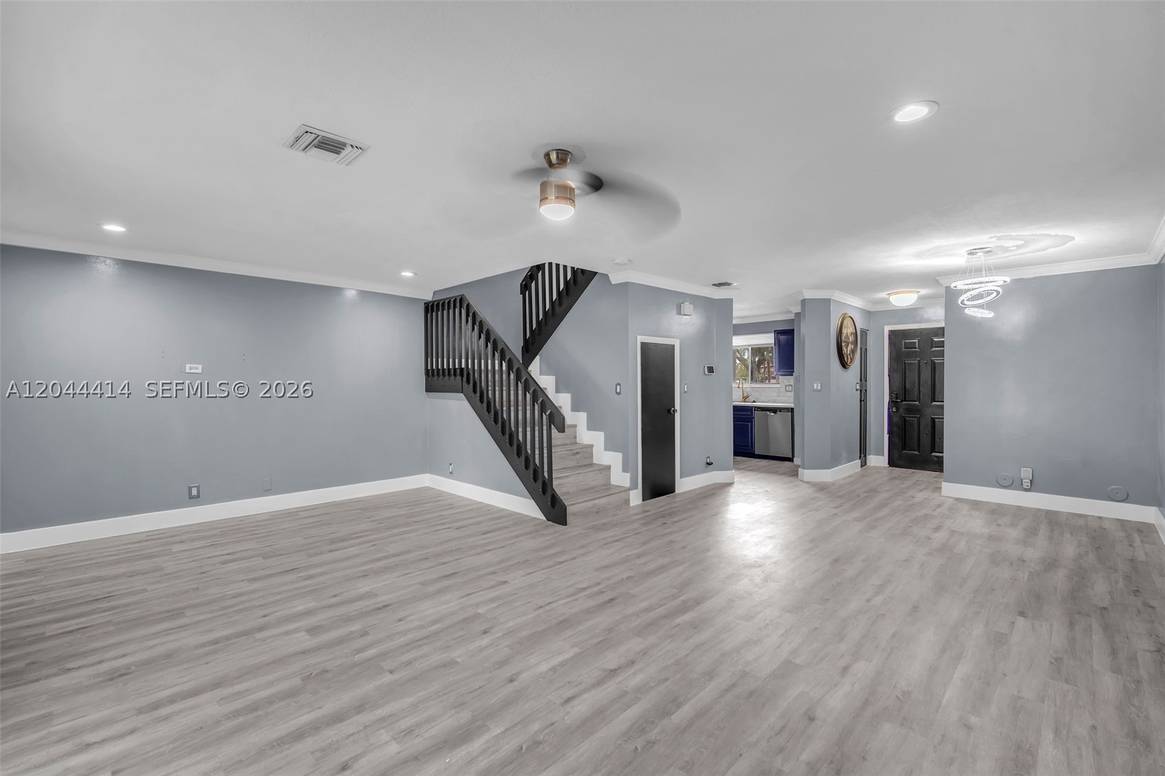 THE HAMPTONS - Residential