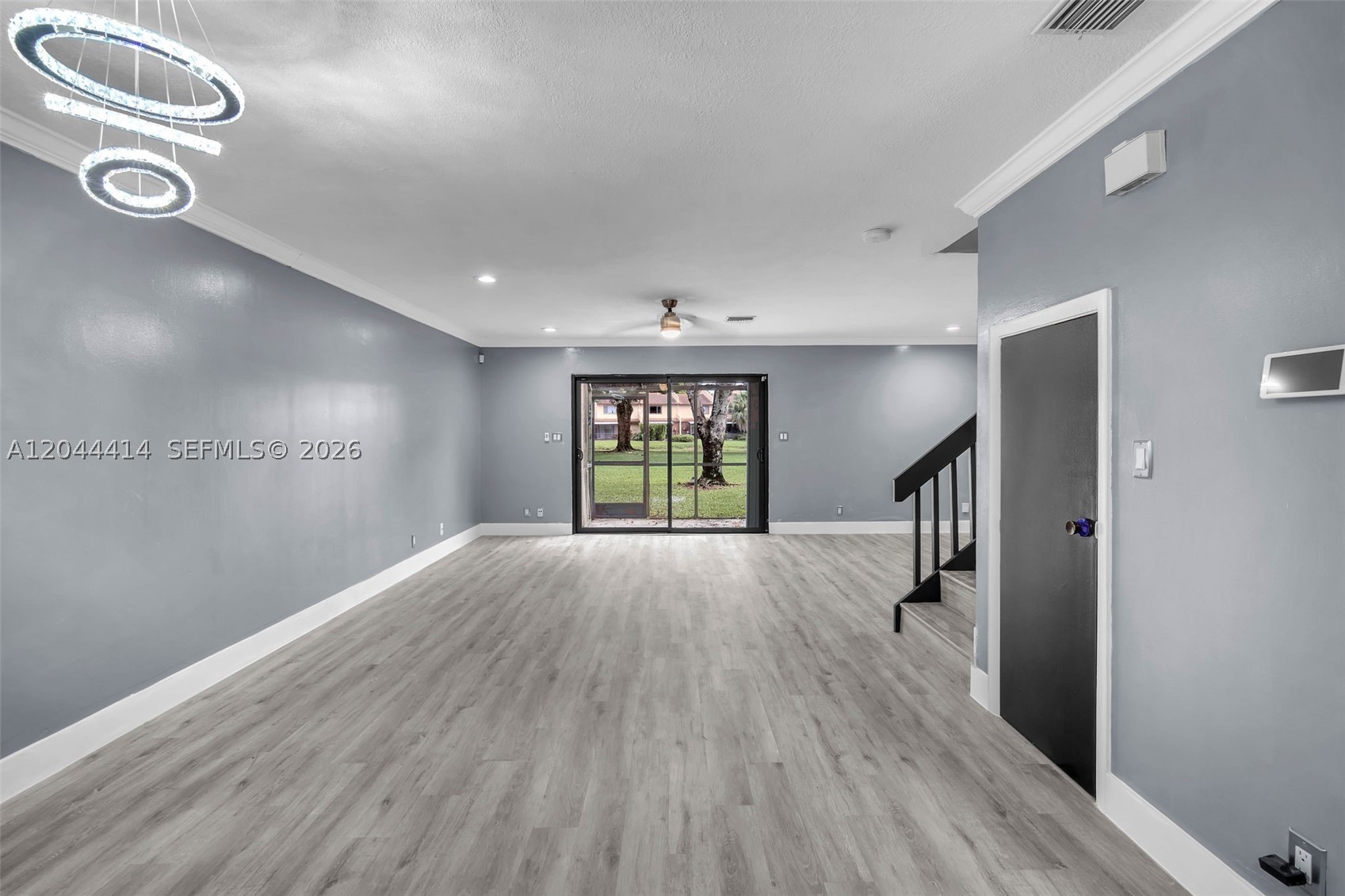 THE HAMPTONS - Residential