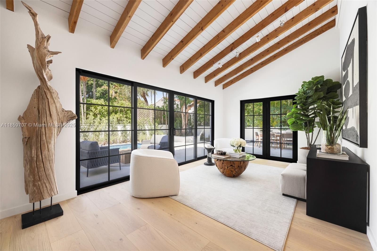 CORAL GABLES RIVIERA SEC - Residential