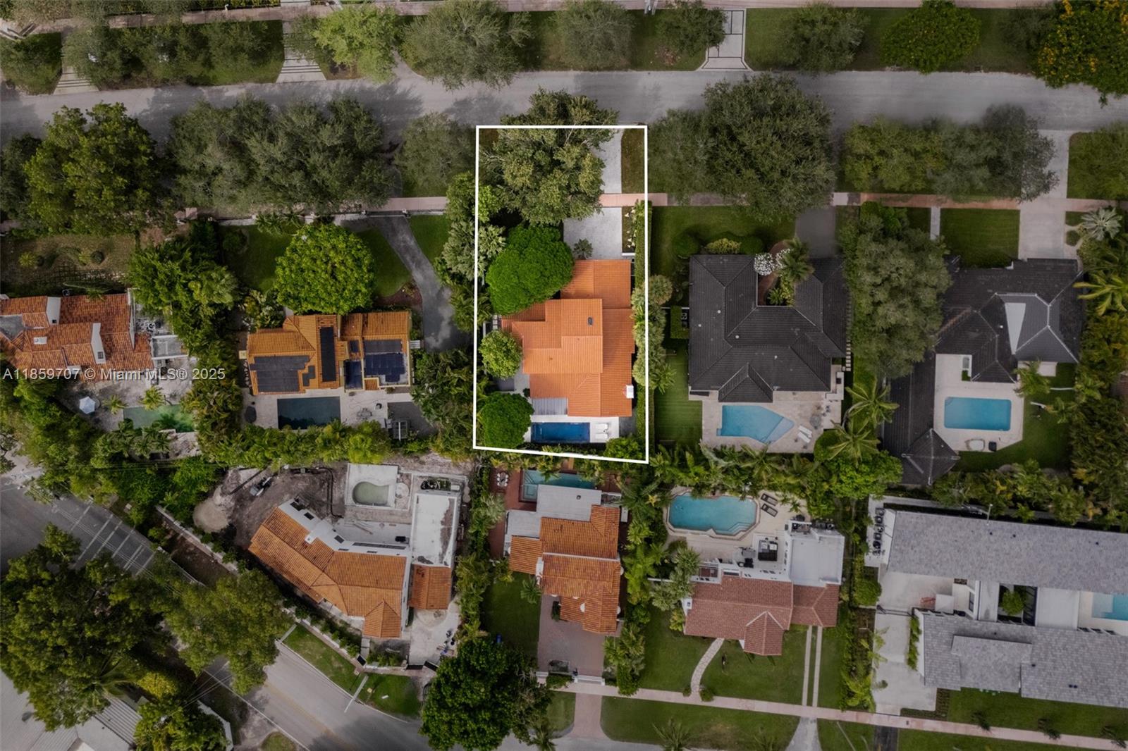 CORAL GABLES RIVIERA SEC - Residential