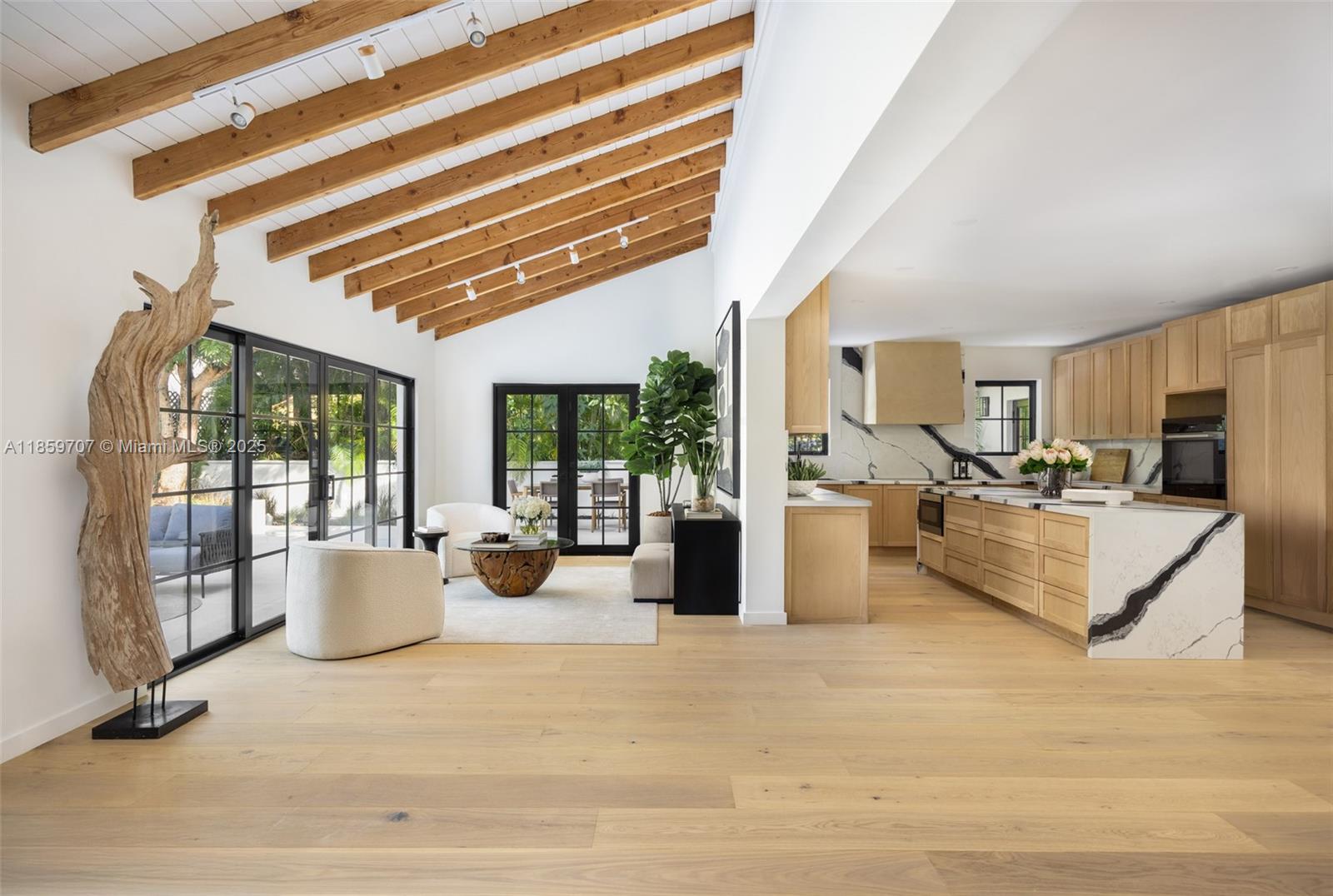 CORAL GABLES RIVIERA SEC - Residential