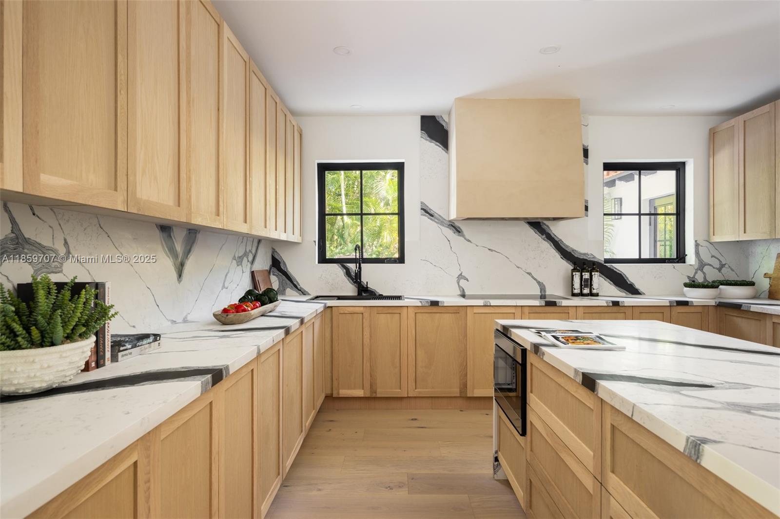 CORAL GABLES RIVIERA SEC - Residential