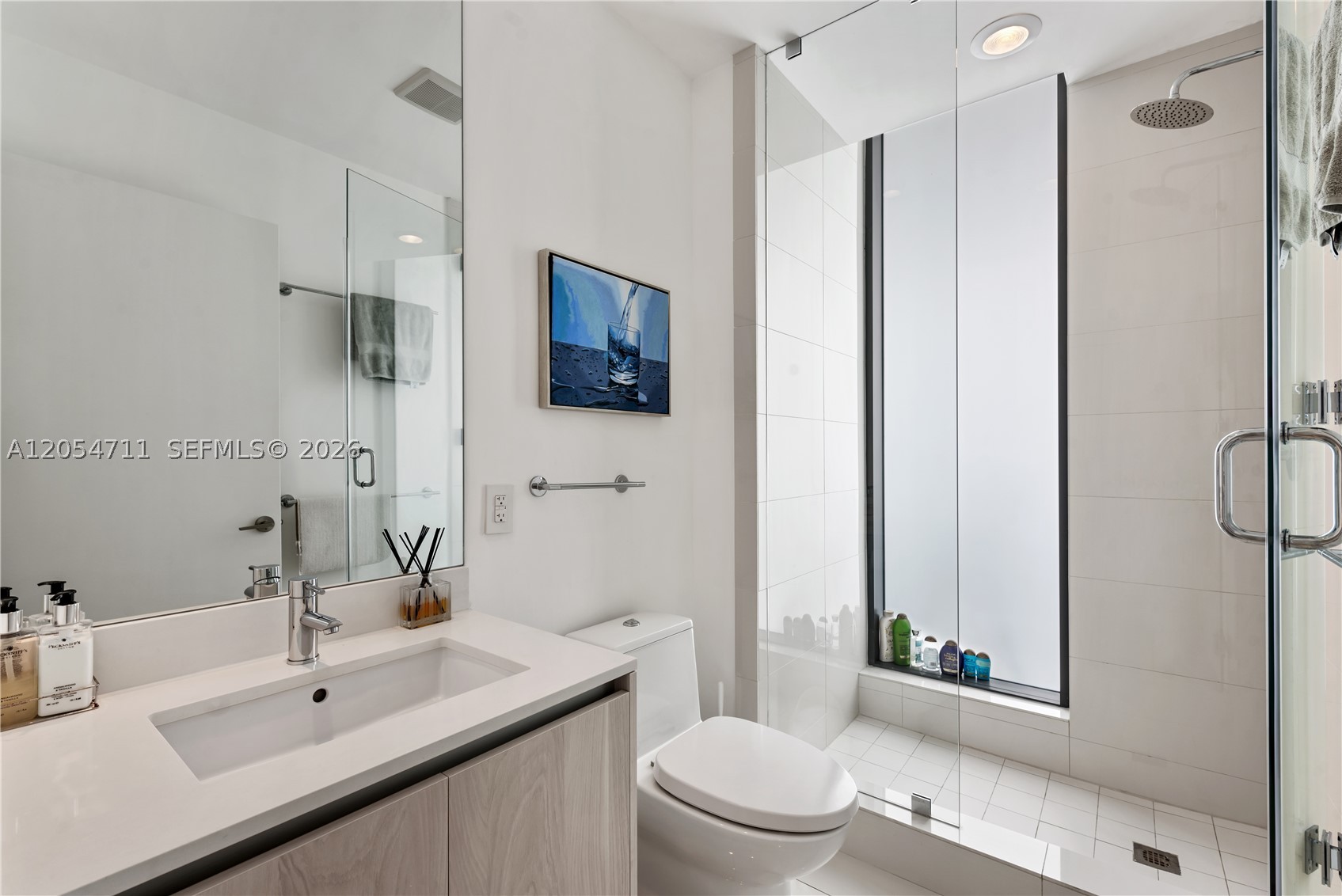 GRAN PARAISO CONDO - Residential Lease