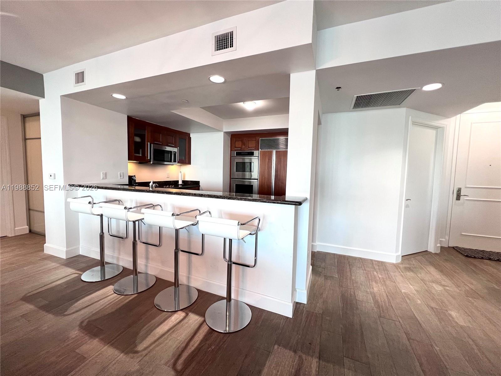 THE PENINSULA II CONDO - Residential