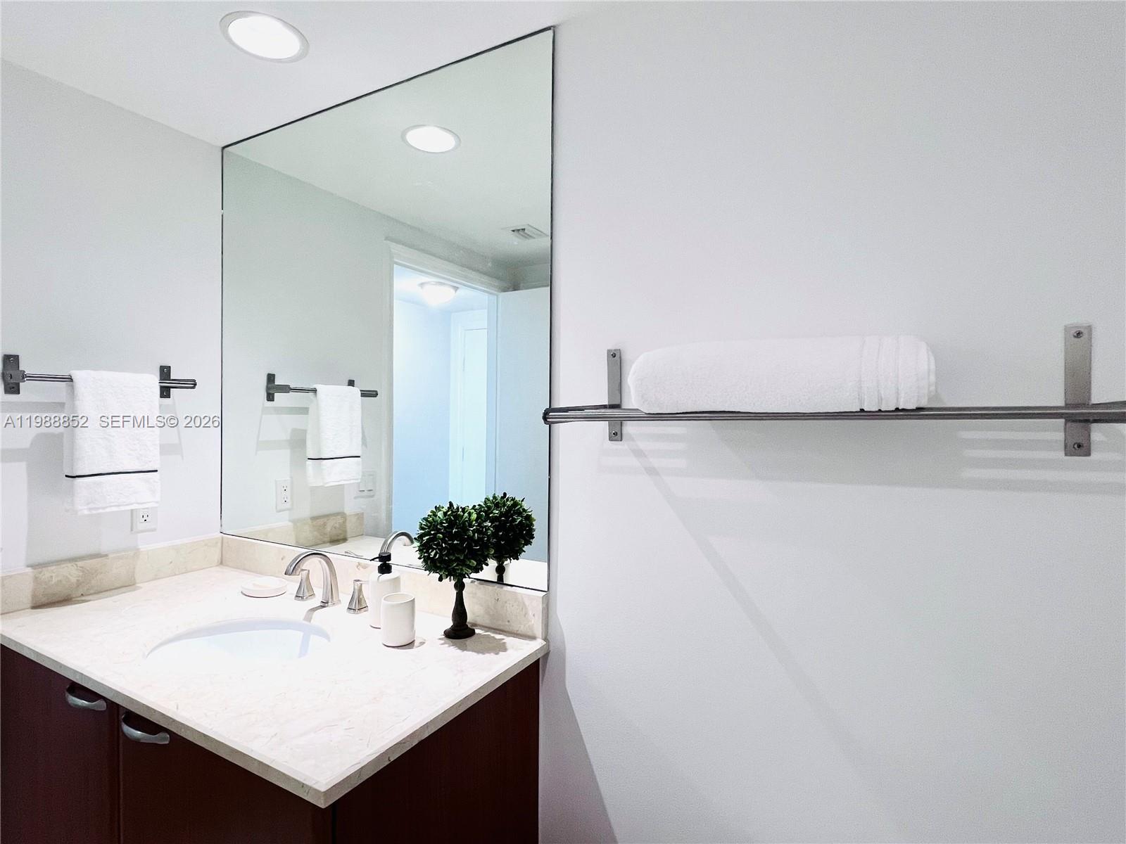 THE PENINSULA II CONDO - Residential