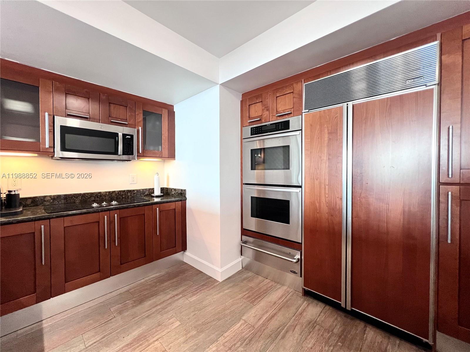 THE PENINSULA II CONDO - Residential