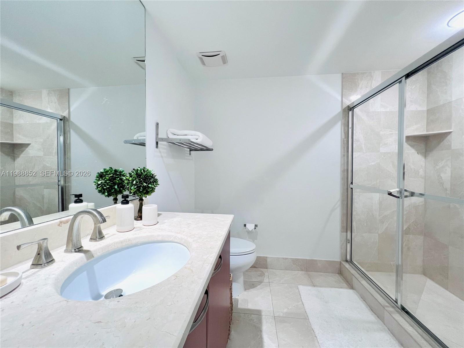 THE PENINSULA II CONDO - Residential