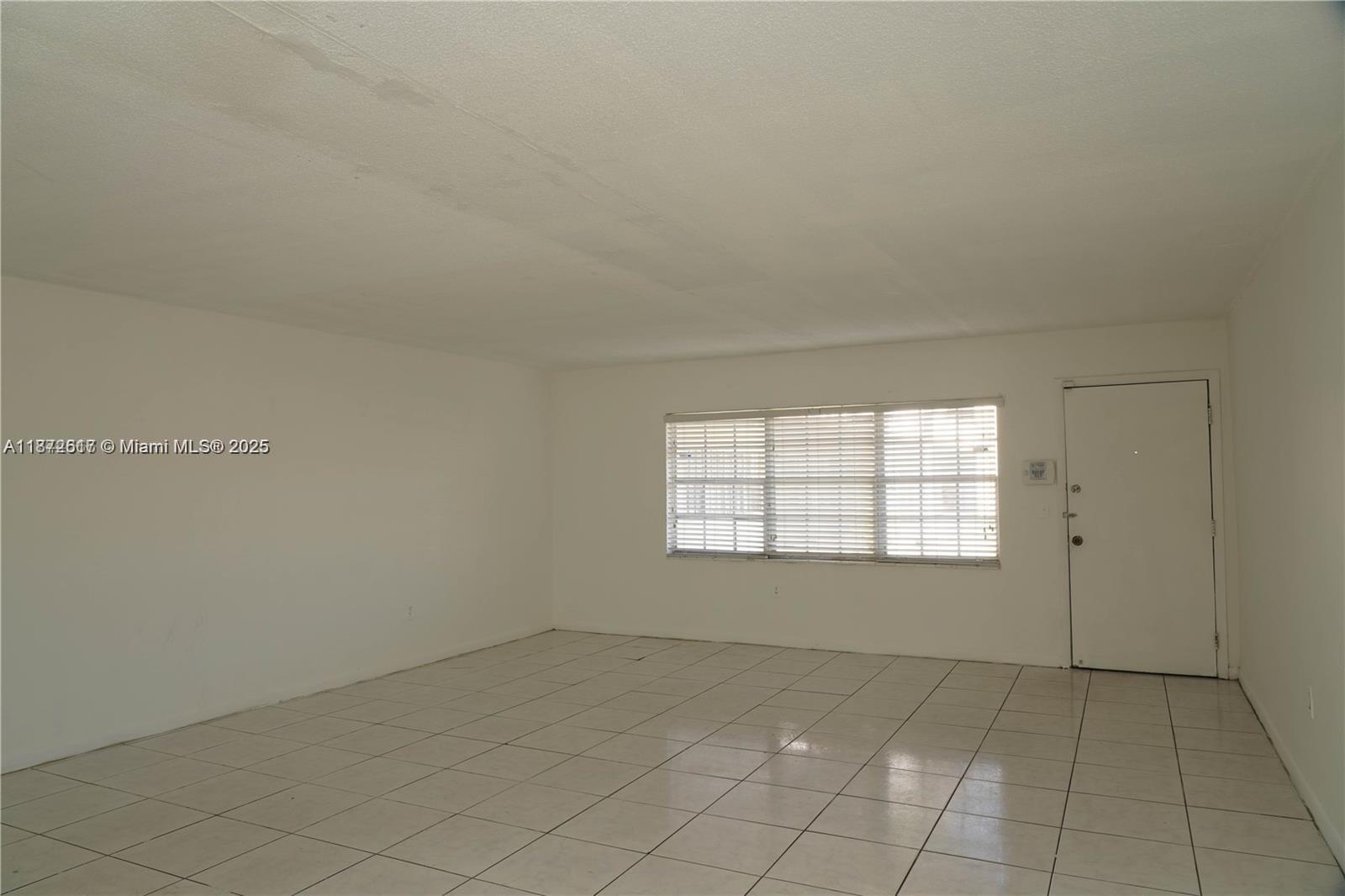 SUTTON HOUSE CONDO - Residential