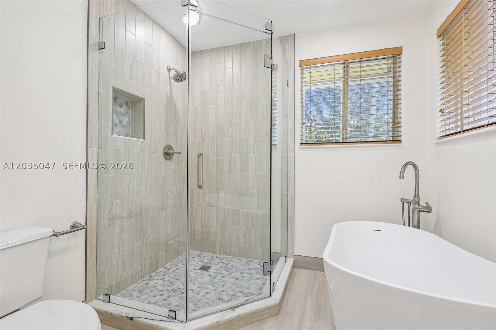 MRS ELVA A TRUAX - Residential