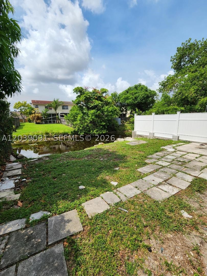 NORTH LAUDERDALE VILLAGE - Residential