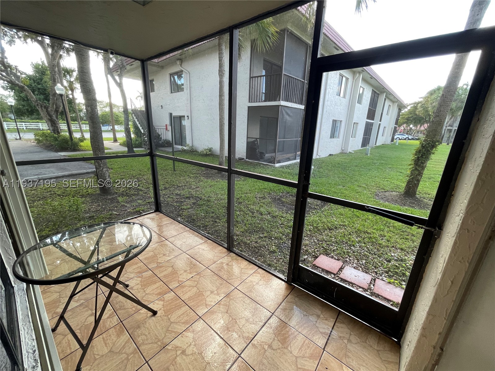 SADDLE CLUB GARDEN APTS - Residential