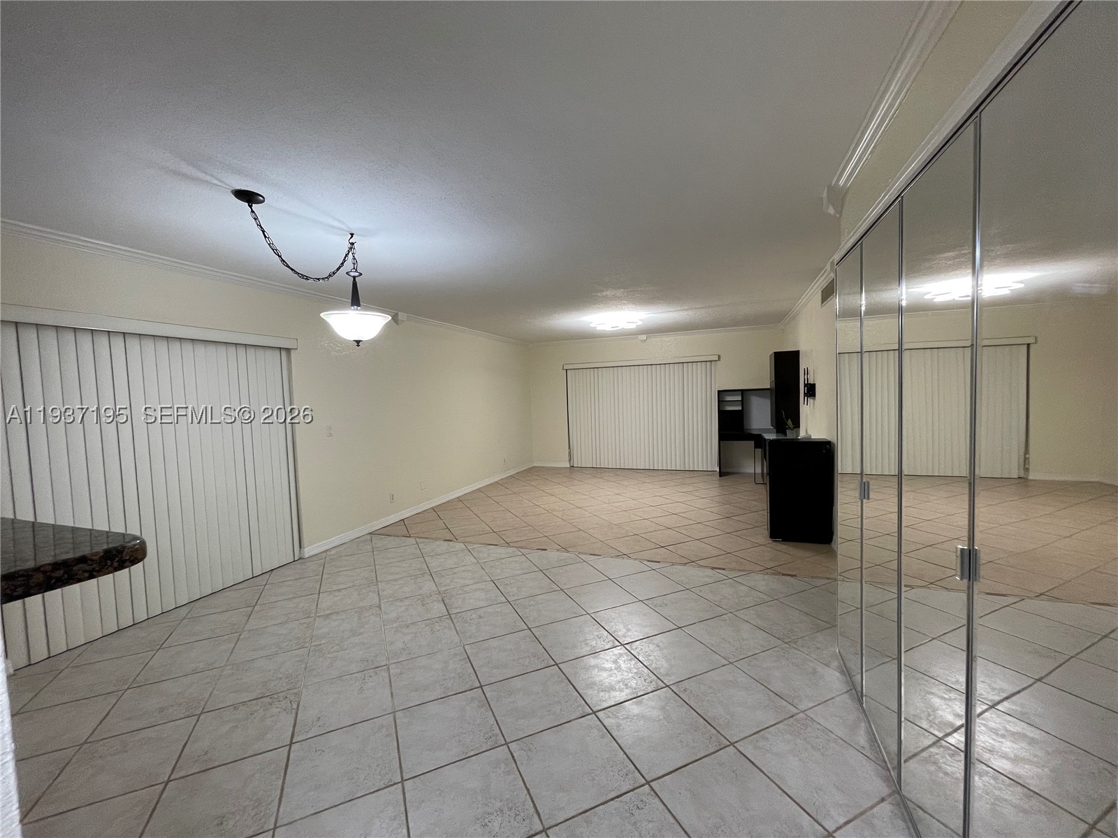 SADDLE CLUB GARDEN APTS - Residential