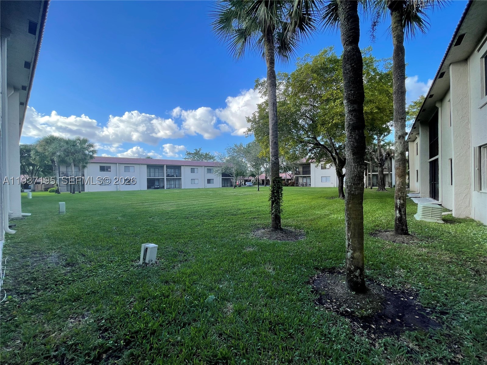 SADDLE CLUB GARDEN APTS - Residential