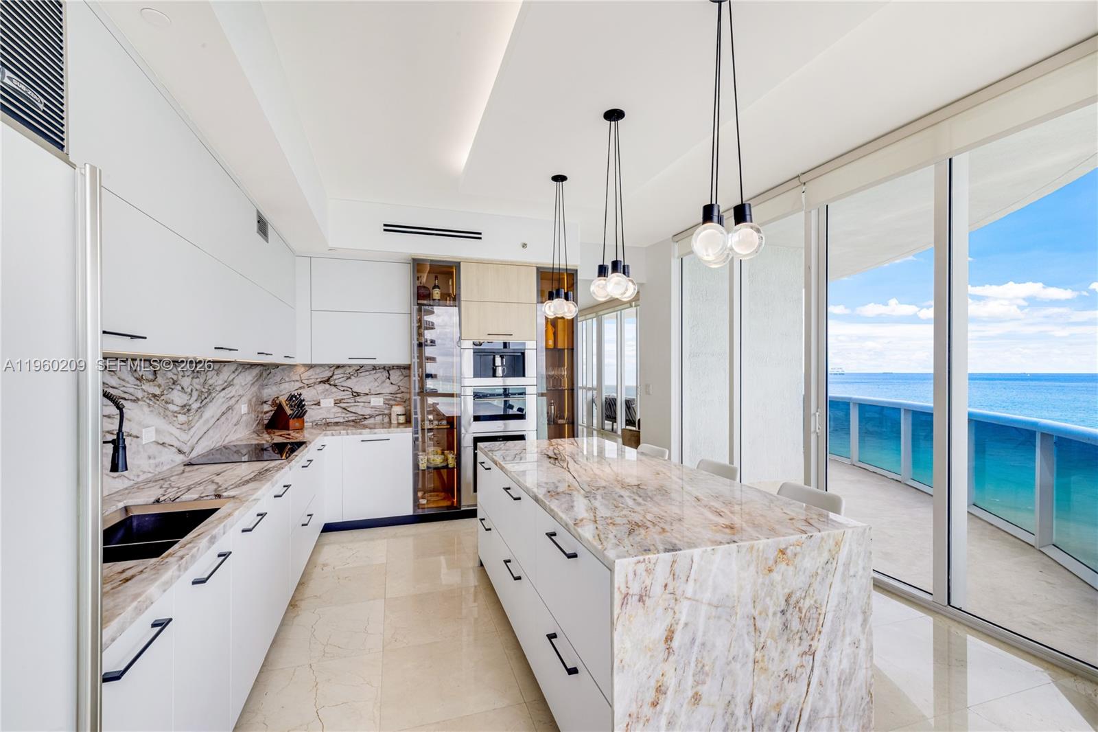 TDR TOWER I CONDO - Residential