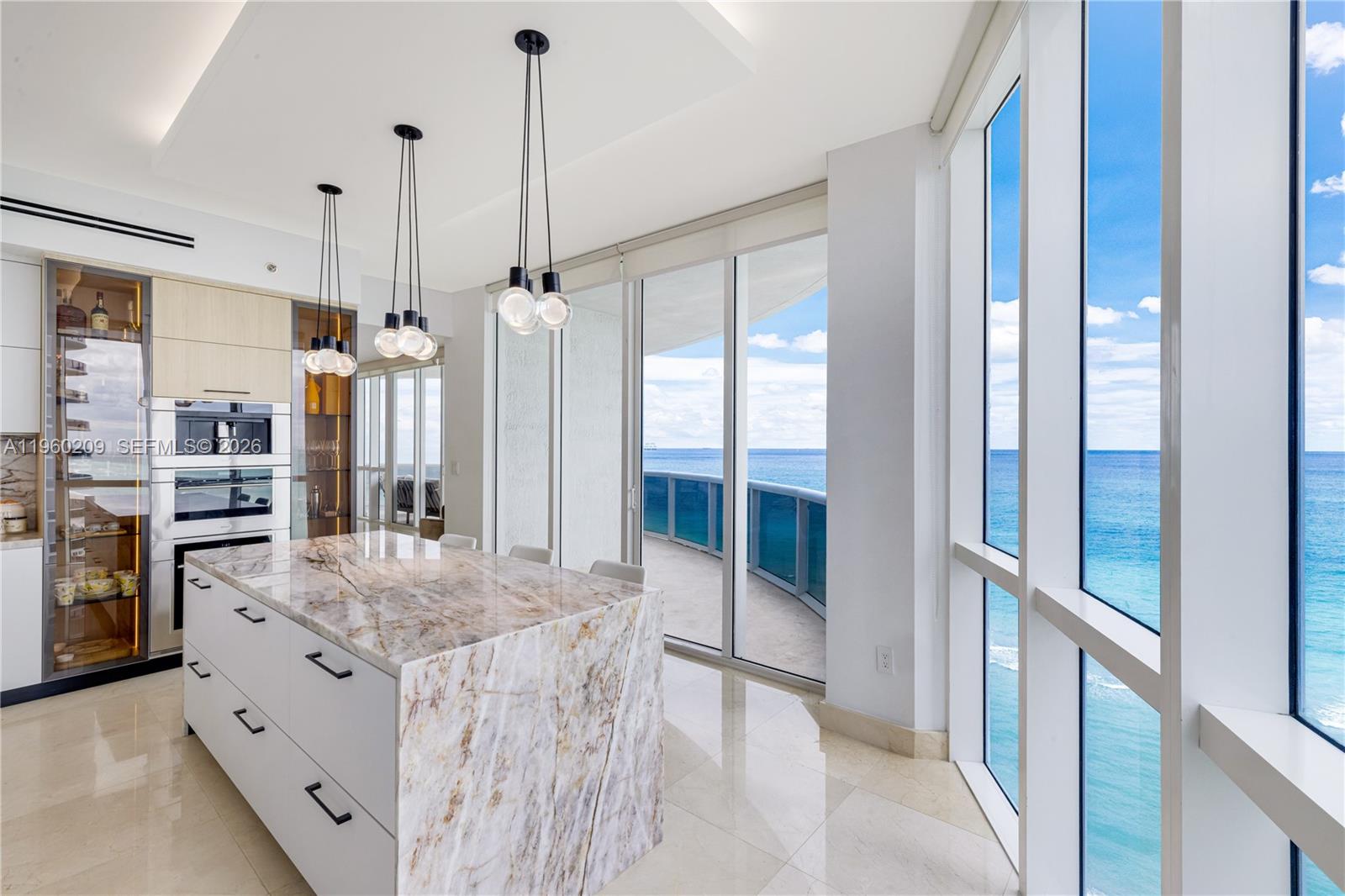 TDR TOWER I CONDO - Residential