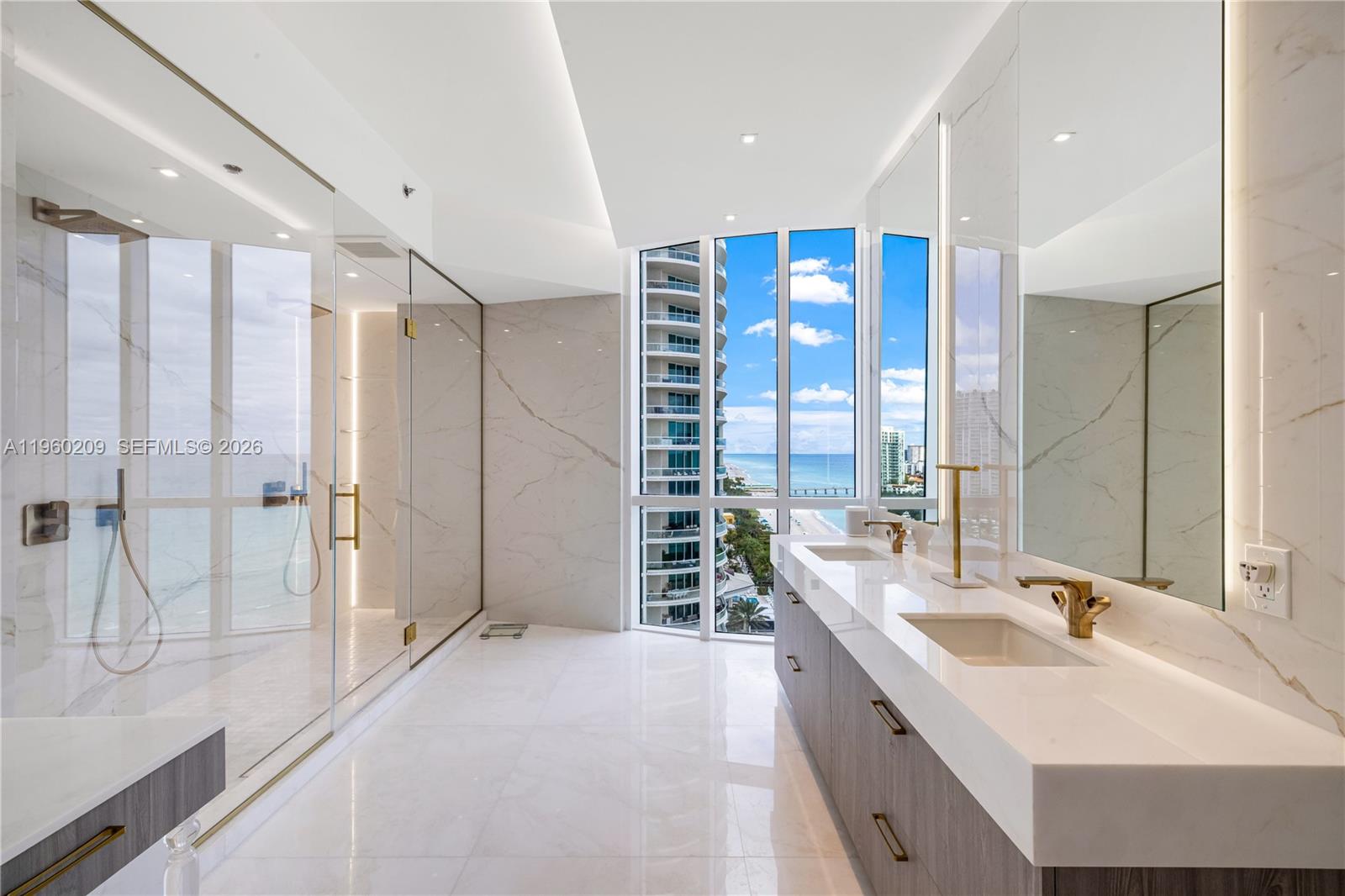 TDR TOWER I CONDO - Residential