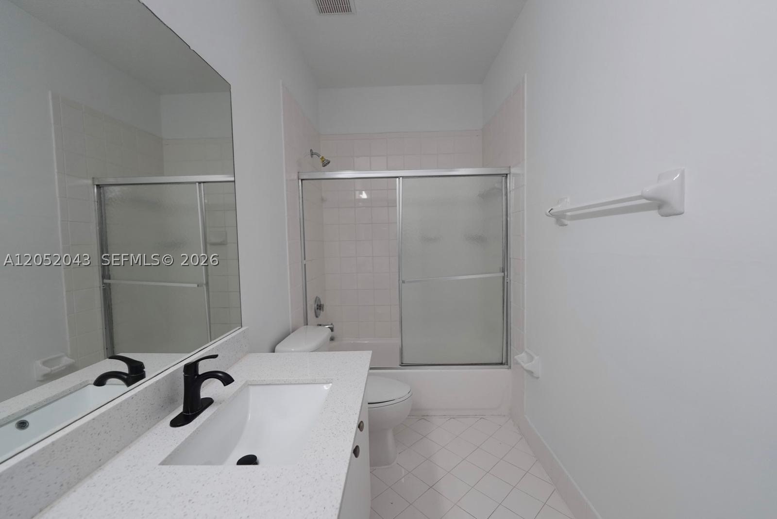 LAKES BY THE BAY KAYE - Residential Lease