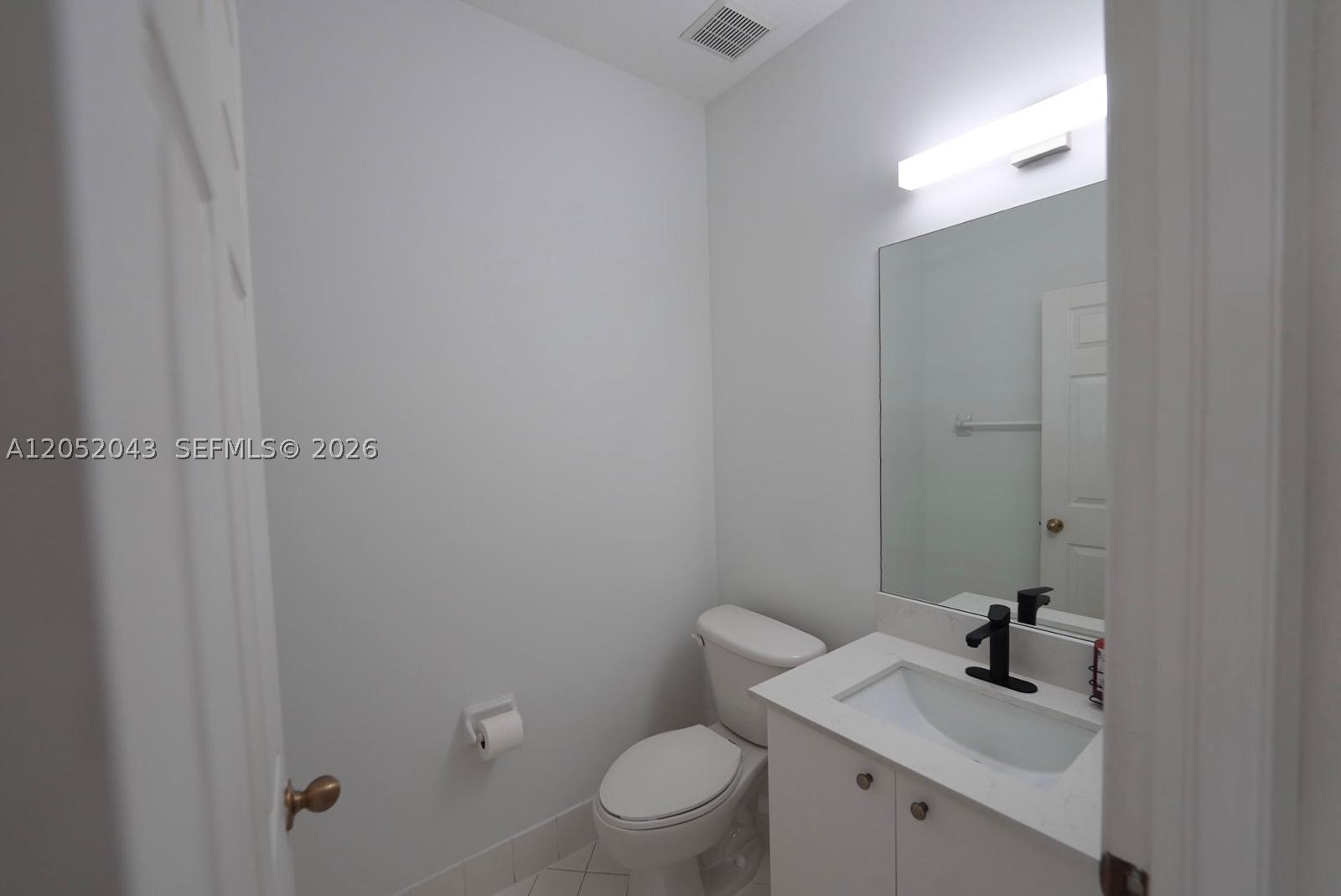 LAKES BY THE BAY KAYE - Residential Lease