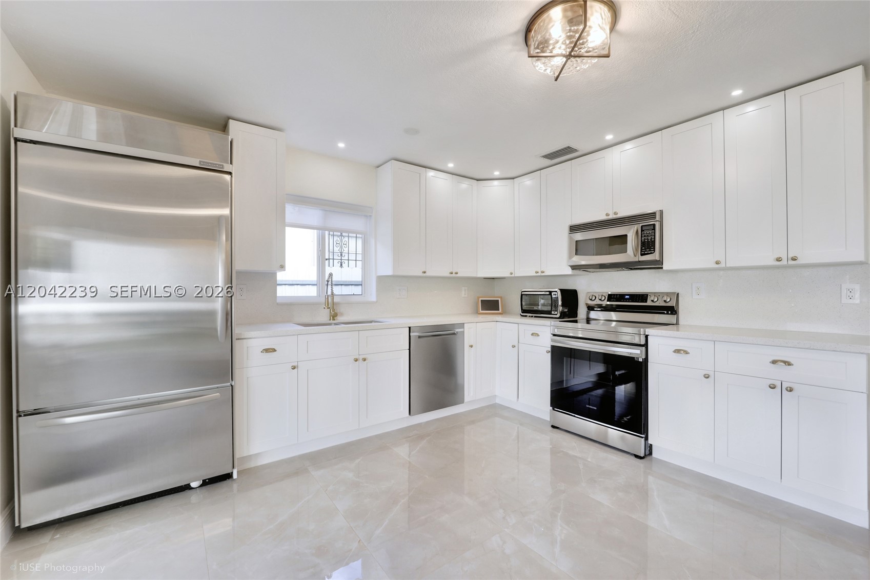 TIERRA ALTA - Residential Lease