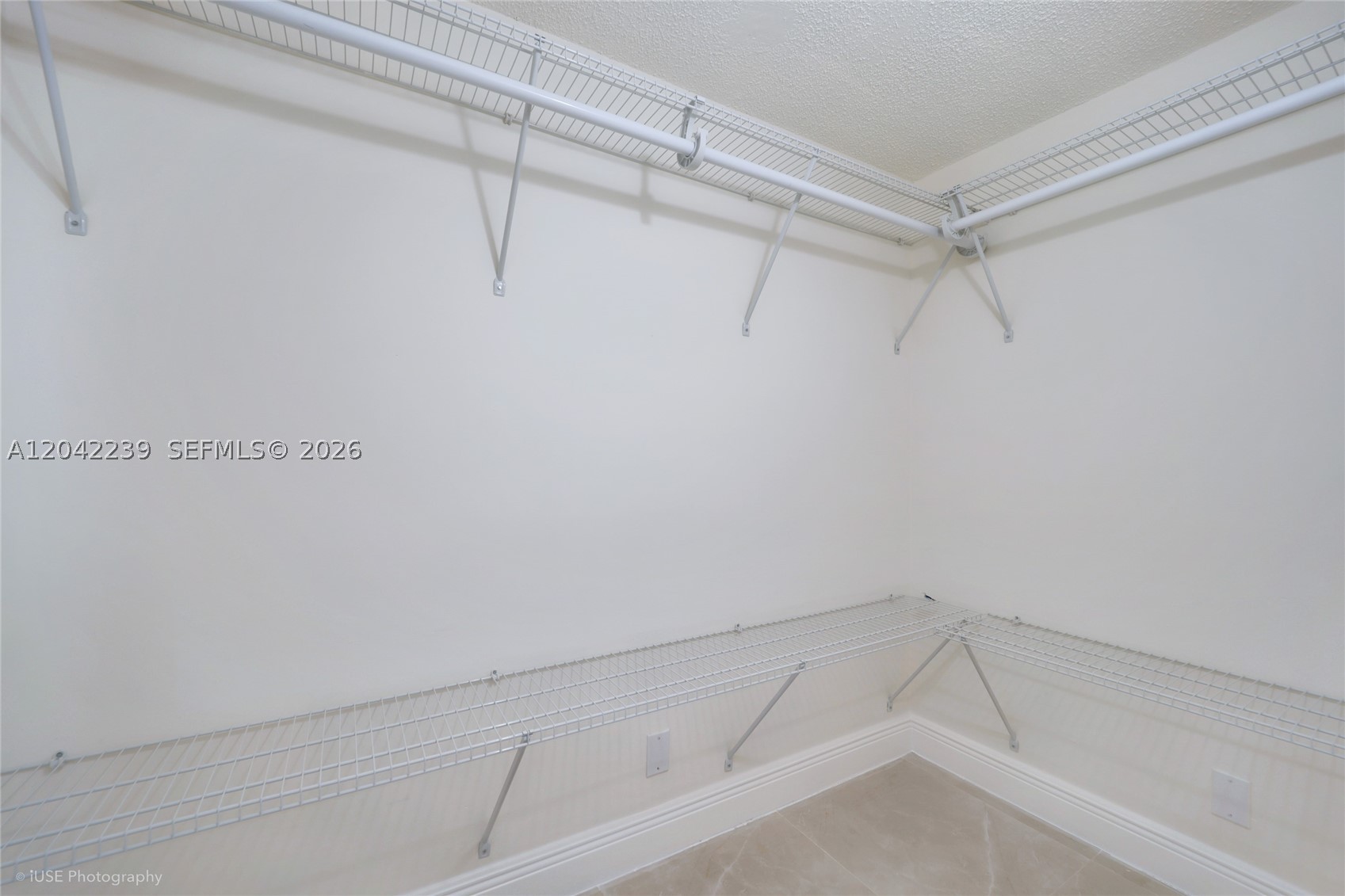 TIERRA ALTA - Residential Lease