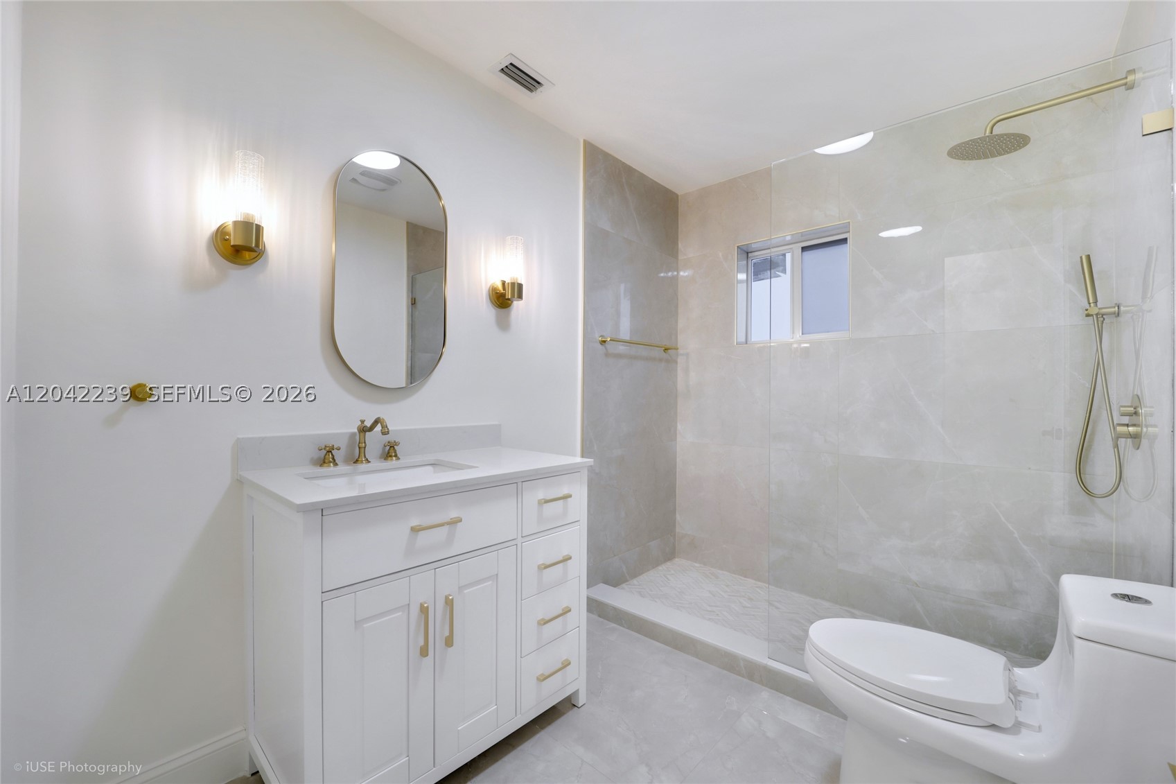 TIERRA ALTA - Residential Lease