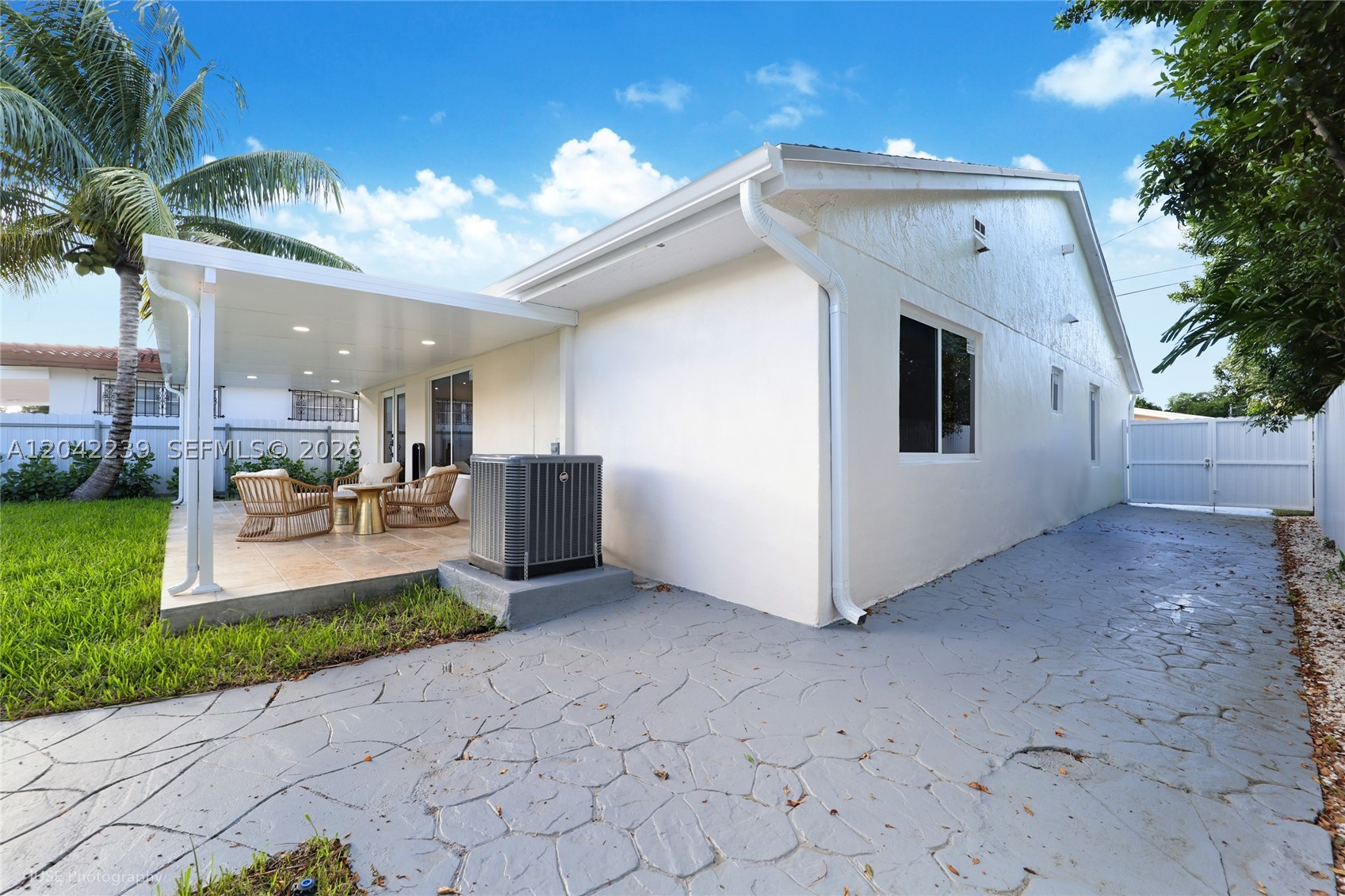 TIERRA ALTA - Residential Lease