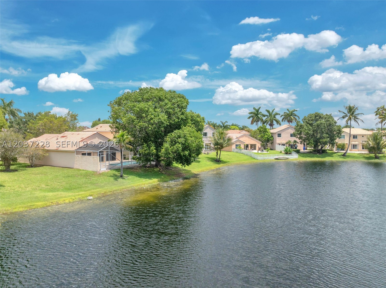Estancia - Residential