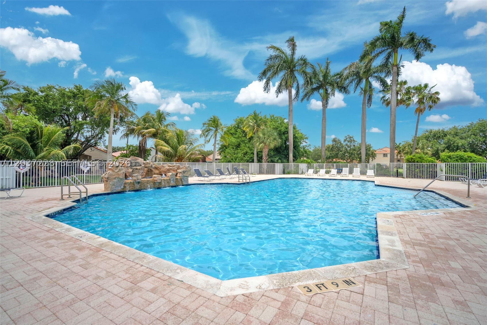 Estancia - Residential