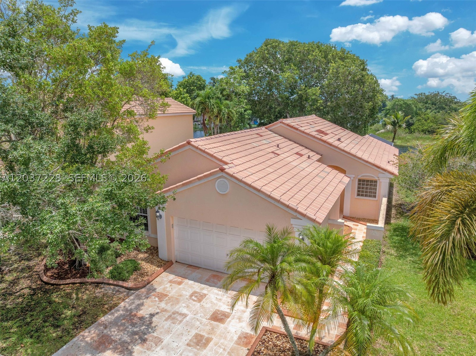 Estancia - Residential