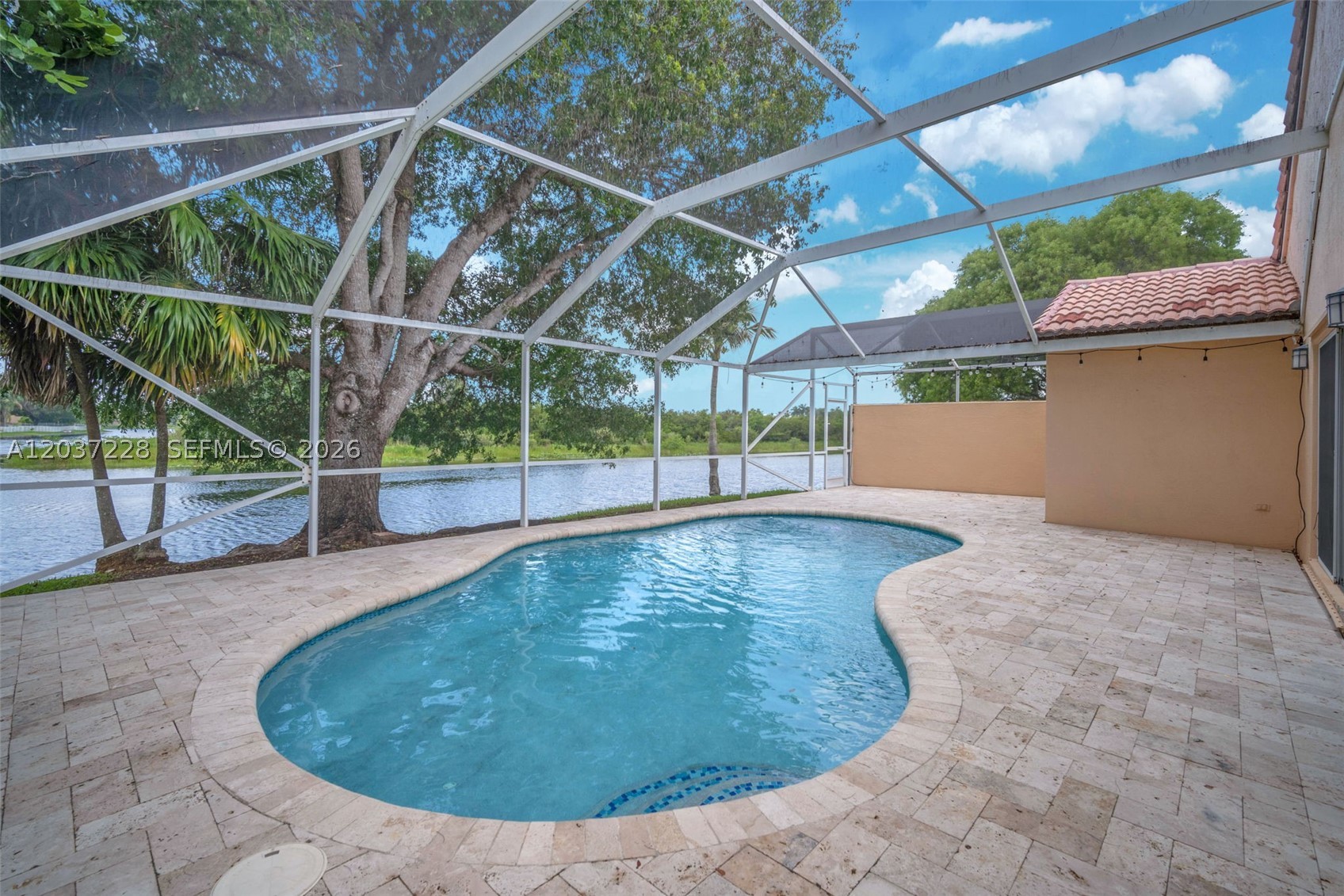 Estancia - Residential