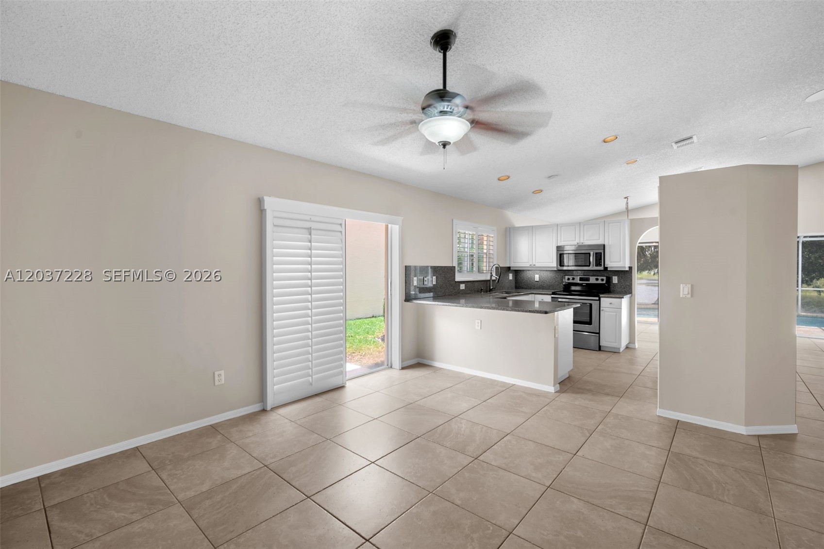 Estancia - Residential