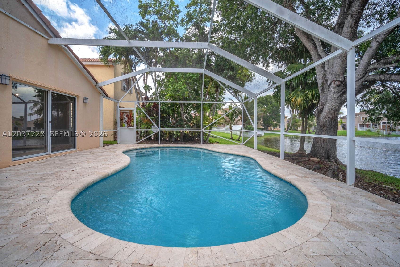 Estancia - Residential