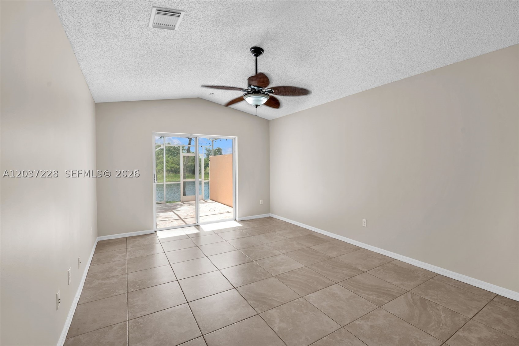 Estancia - Residential