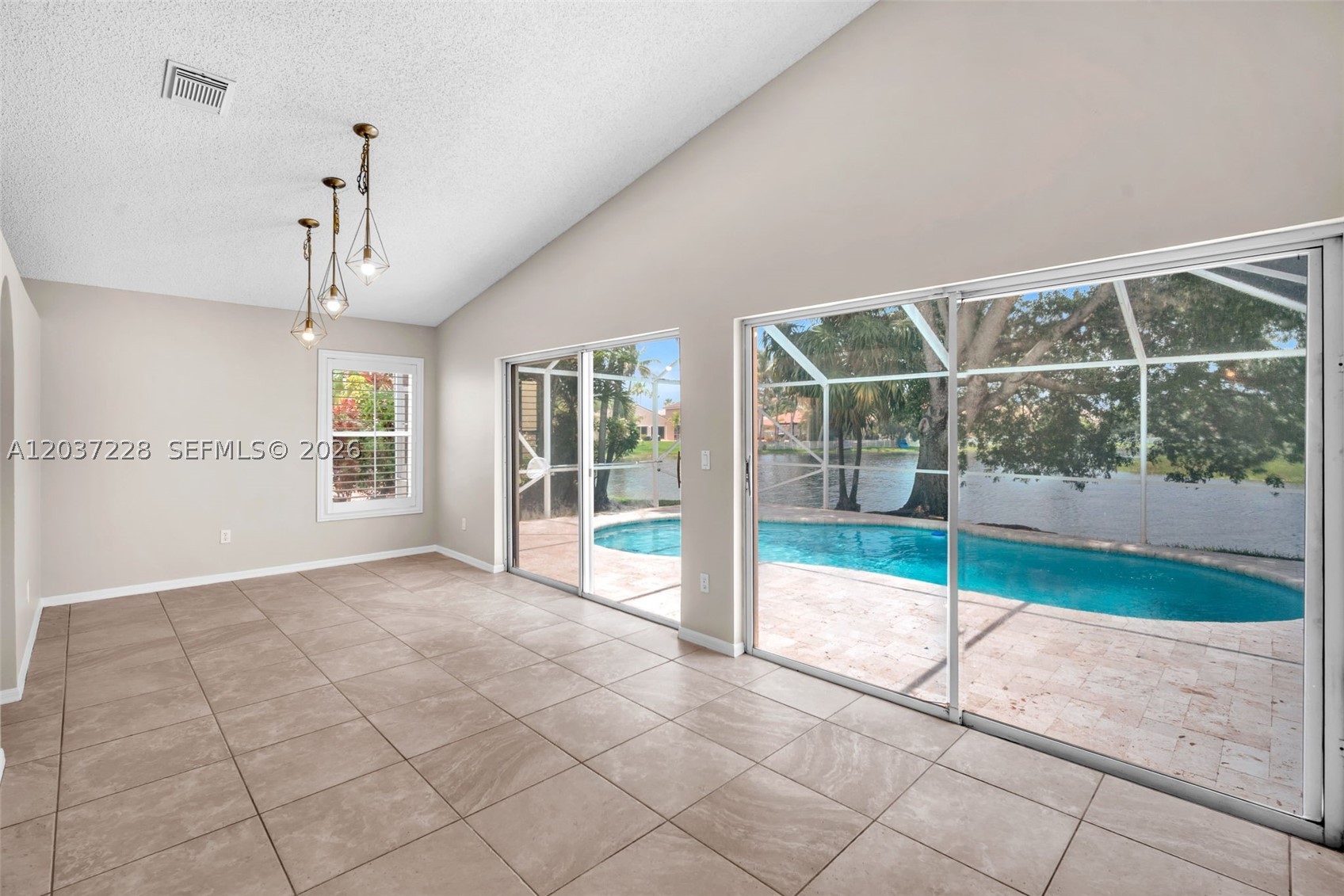 Estancia - Residential