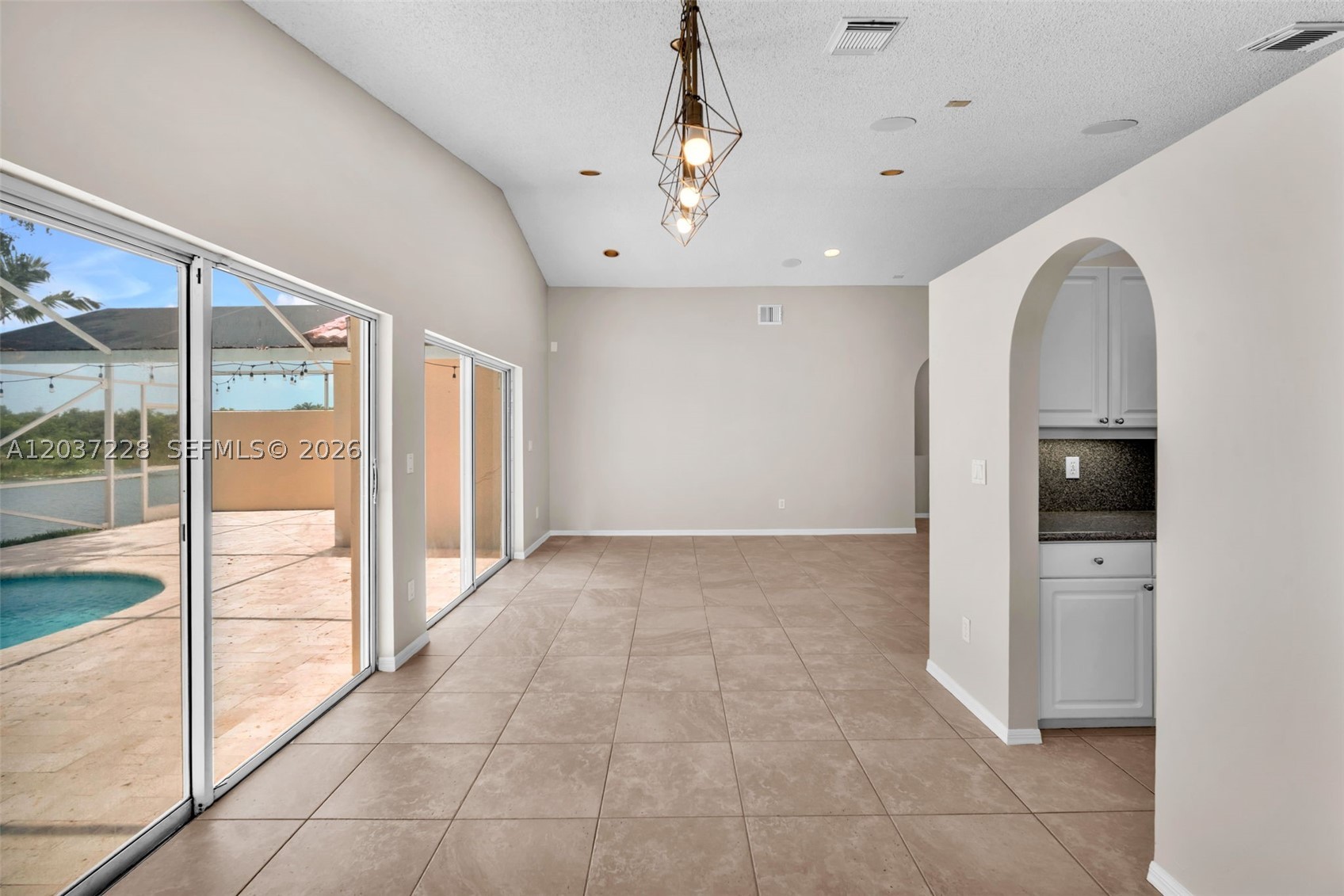 Estancia - Residential