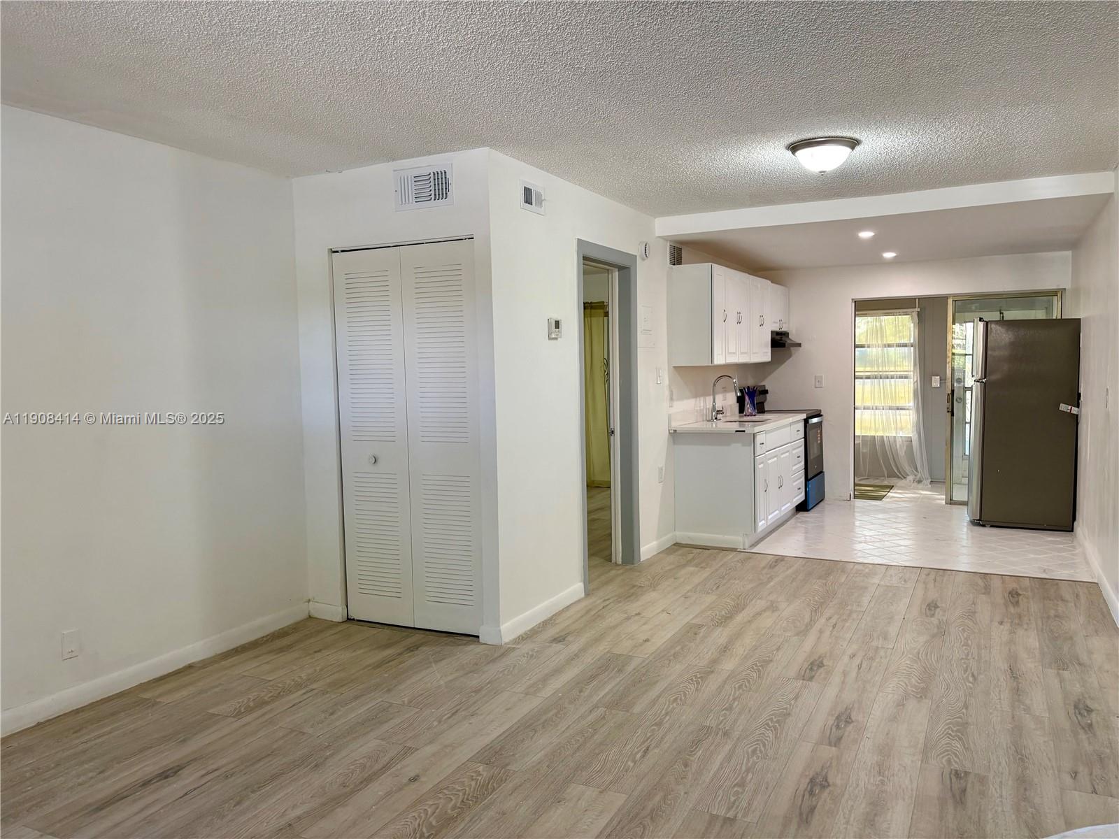 ORIOLE GARDENS THREE 90 C - Residential