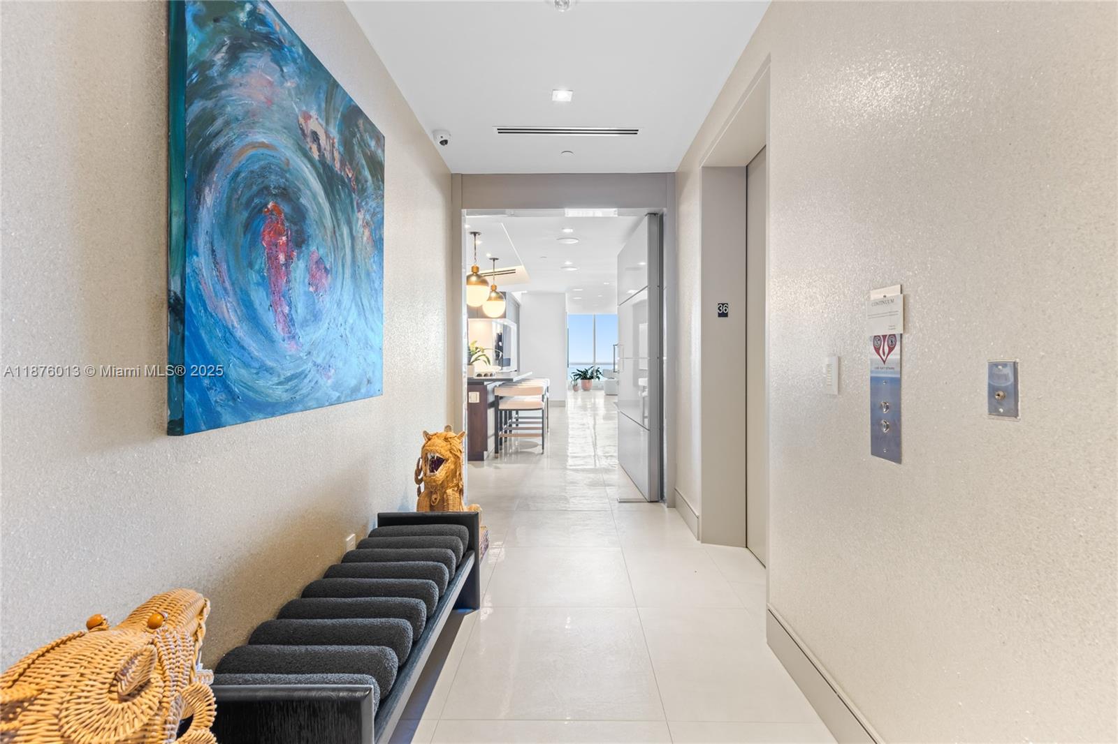 CONTINUUM ON SOUTH BEACH - Residential