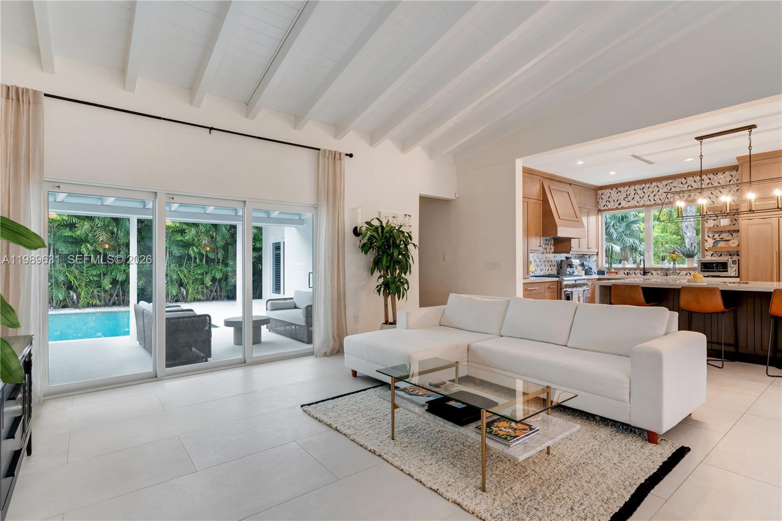 CORAL GABLES RIVIERA SEC - Residential