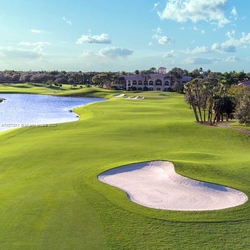MIZNER COUNTRY CLUB - Residential