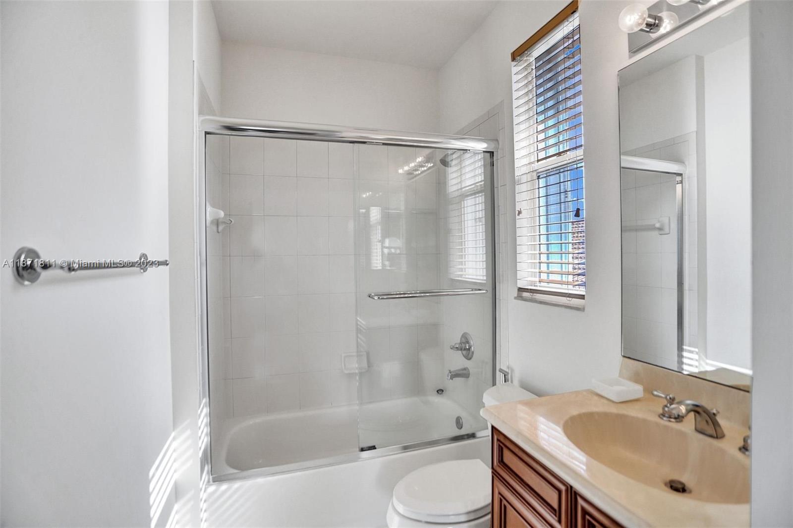 MIZNER COUNTRY CLUB - Residential