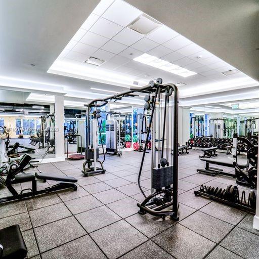 MIZNER COUNTRY CLUB - Residential