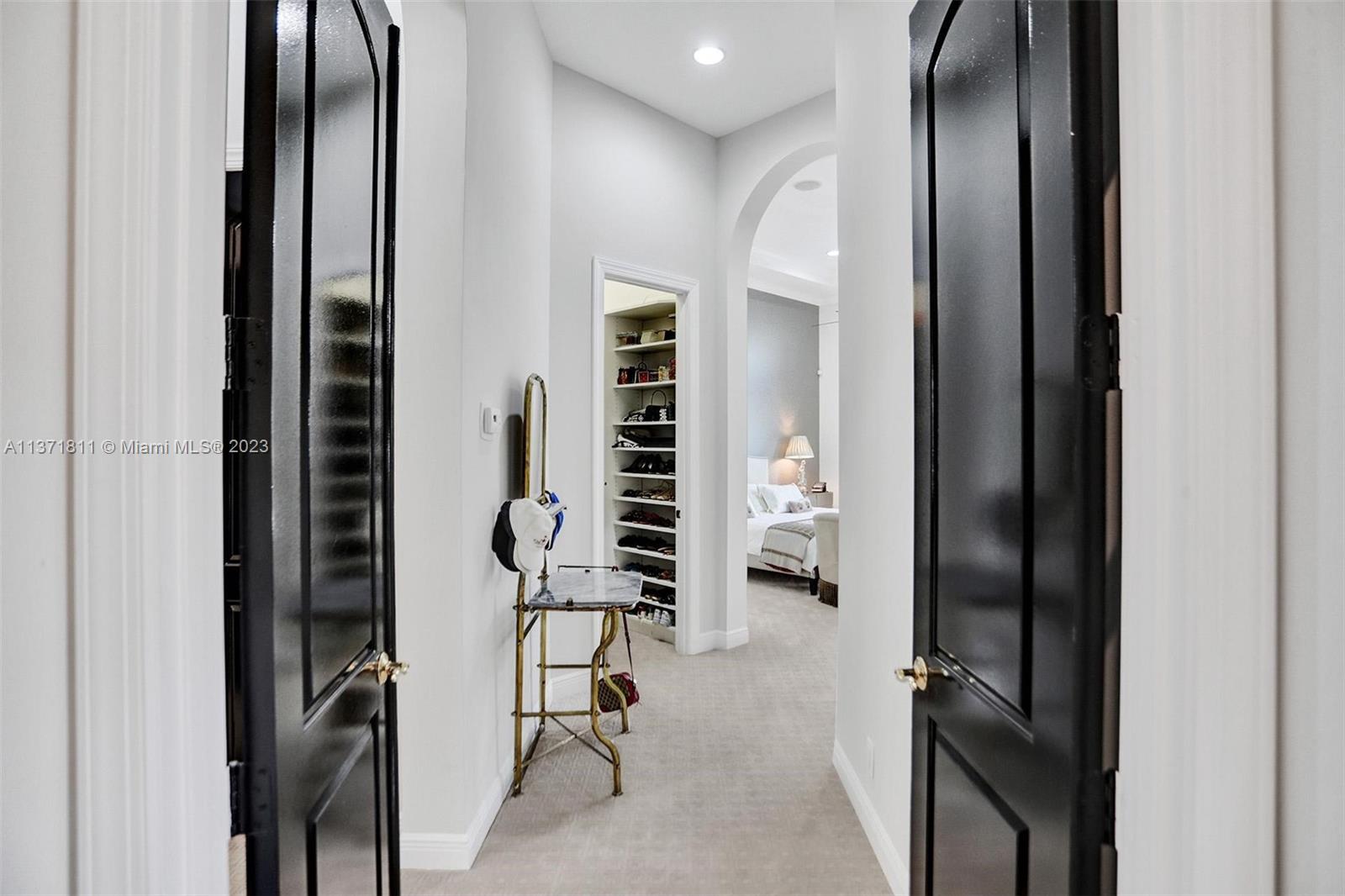 MIZNER COUNTRY CLUB - Residential