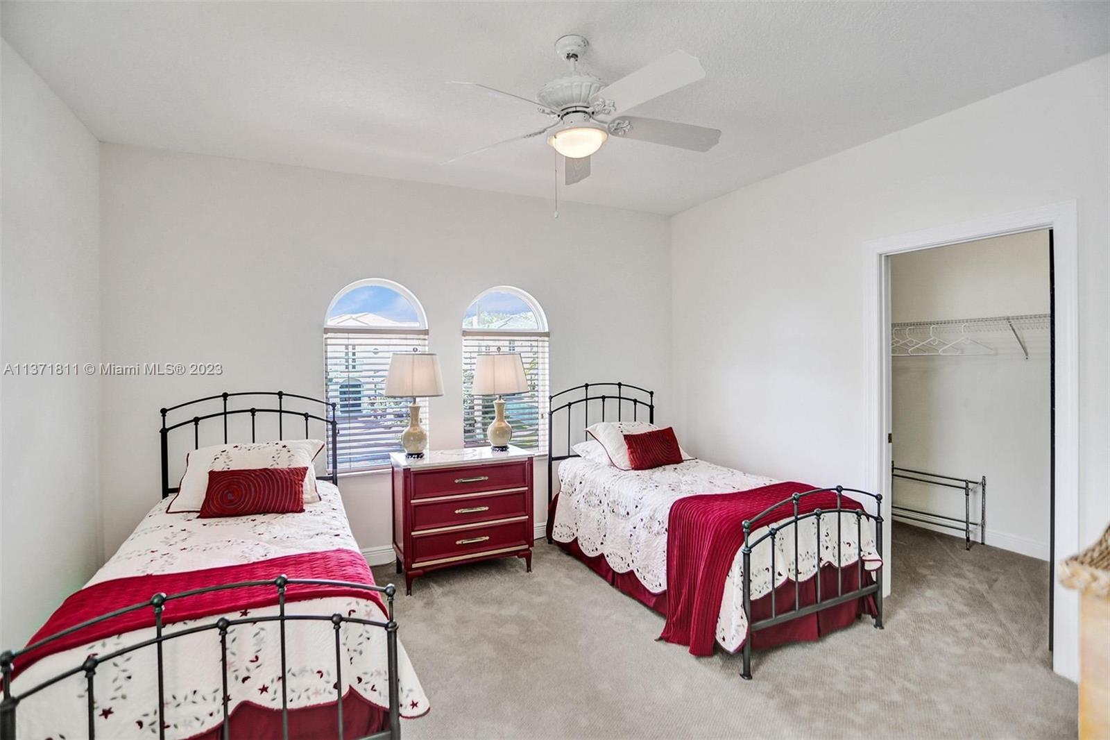 MIZNER COUNTRY CLUB - Residential