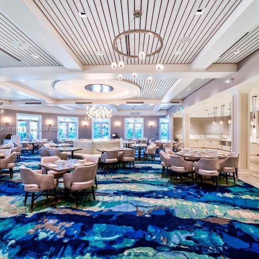 MIZNER COUNTRY CLUB - Residential