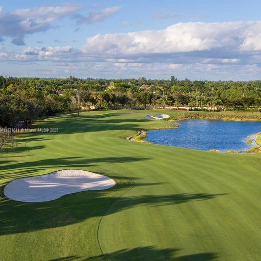 MIZNER COUNTRY CLUB - Residential